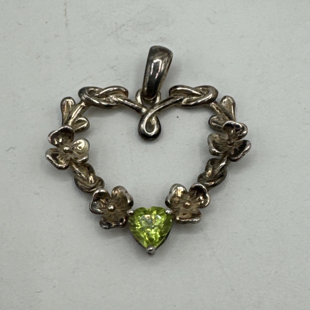 Vintage‎ Sterling Silver Ireland Heart Green Stone Pendant Necklace 4.33g